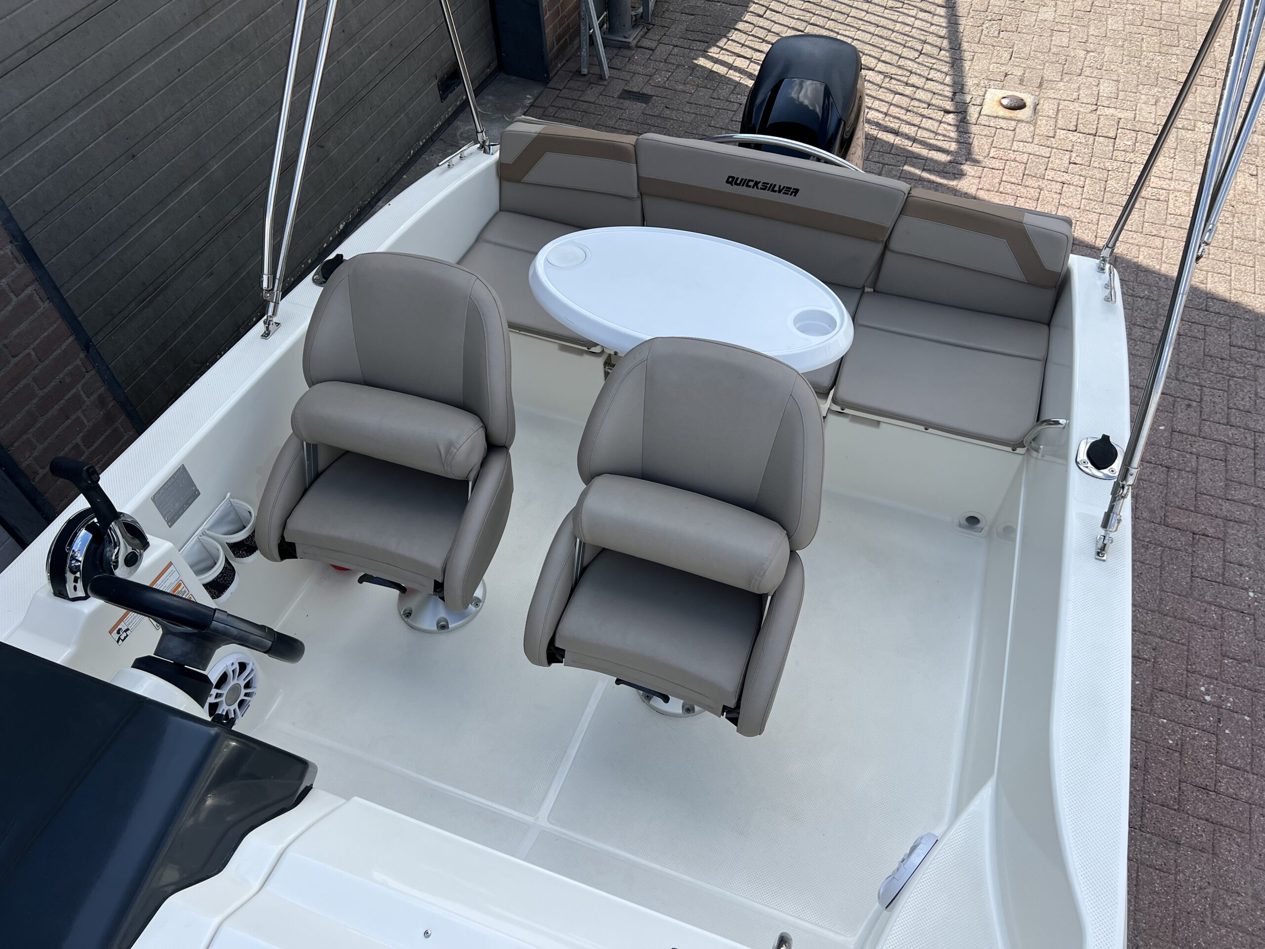 Quicksilver 455 Cabin - Foto 3