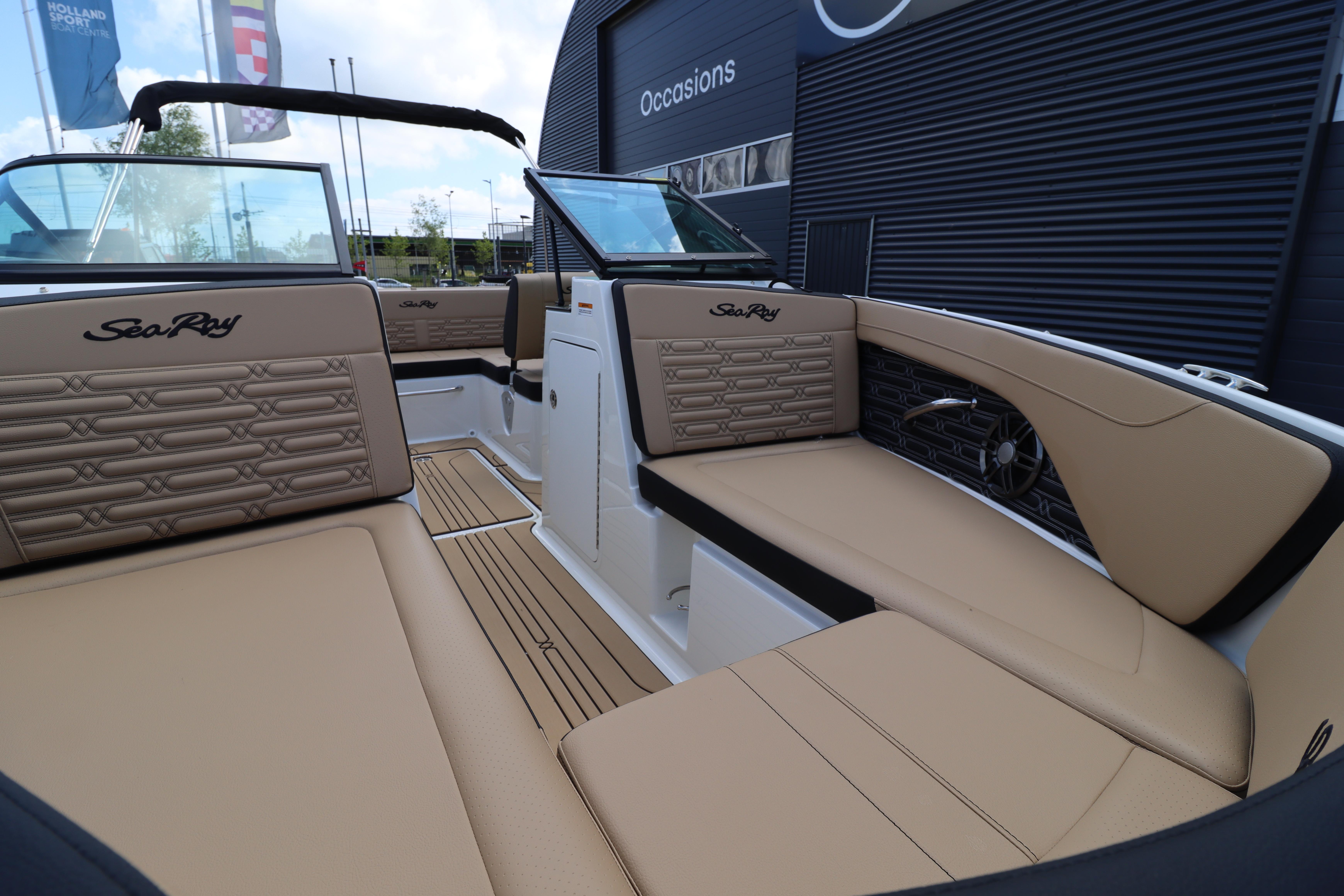 Sea Ray SPX 190 — foto 34 van 37