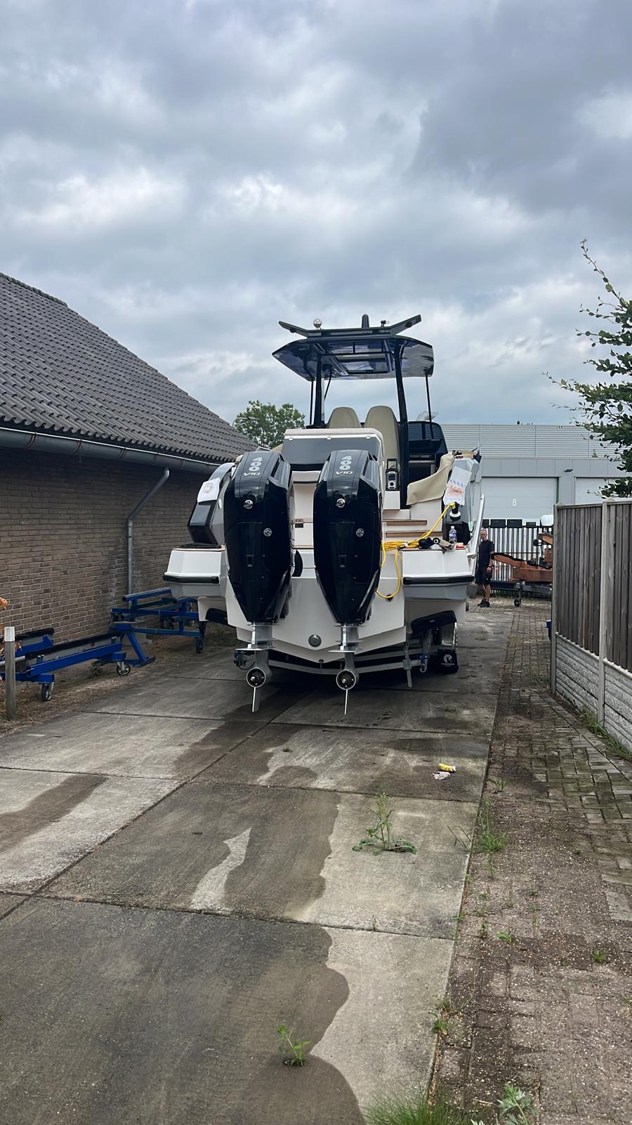 Grand ocean 37 met 2x 400pk mercury — foto 9 van 10