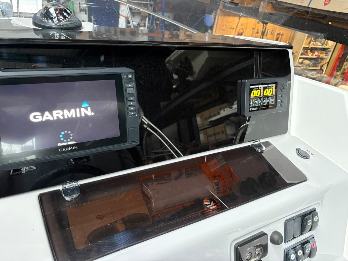 Jeanneau Cap Camarat 9.0 Center Console — foto 32 van 37