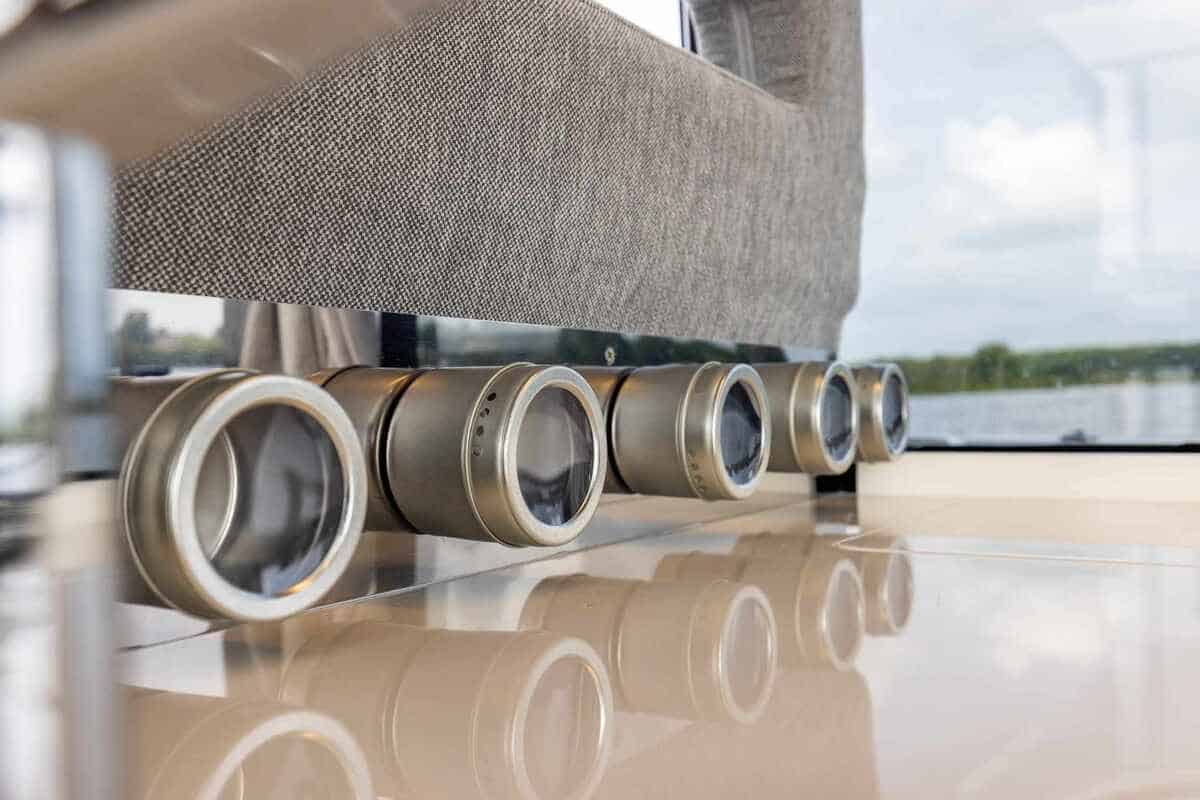 Delphia Yachts 11 Sedan Electric — foto 7 van 12