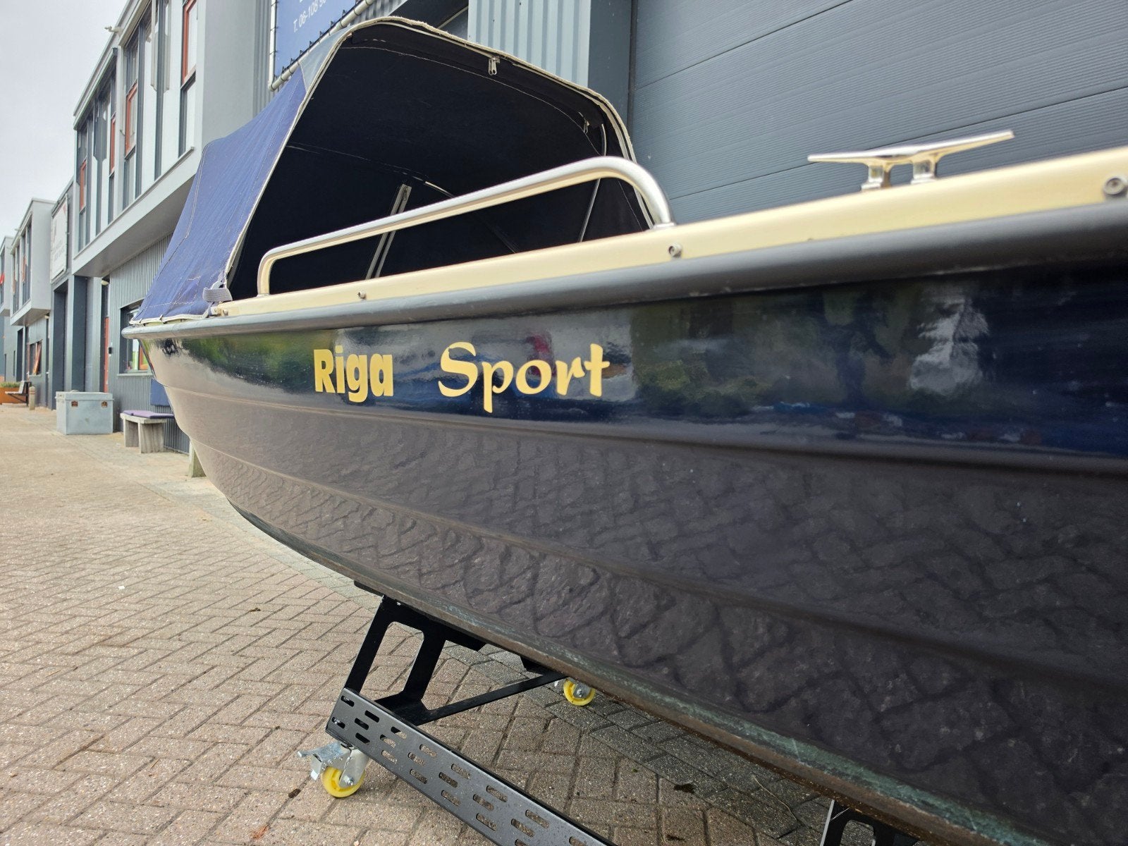 Prachtige Riga 430 + Selva (Yamaha) 9,9PK 4 Takt — foto 10 van 11