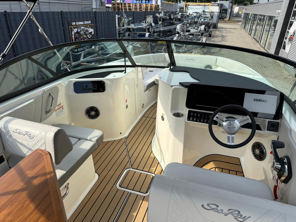 Sea Ray SDX 230 — foto 7 van 46