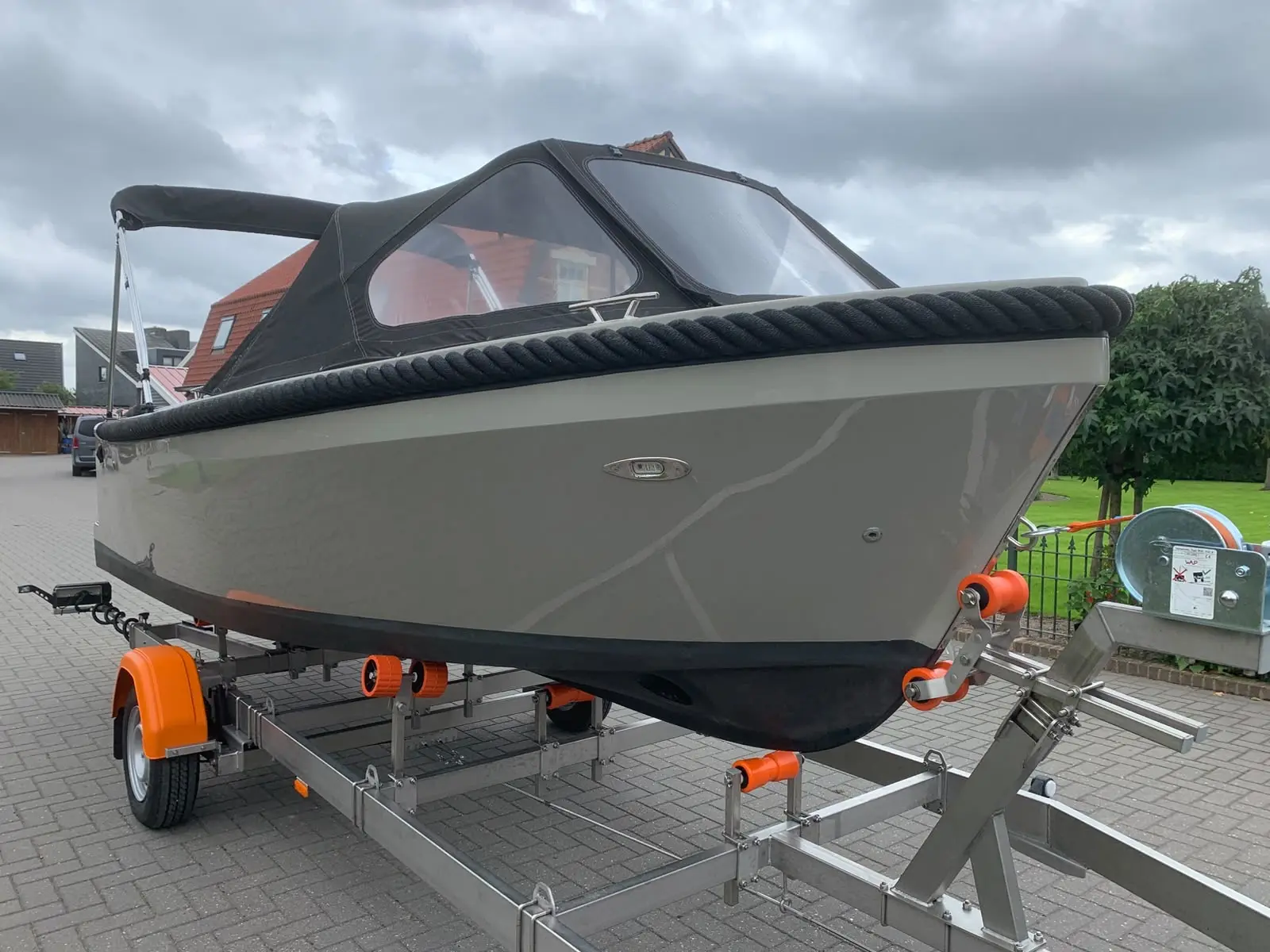 Meersloep 600 Honda 20pk bwj 021 boegschroef teak audio — foto 11 van 16