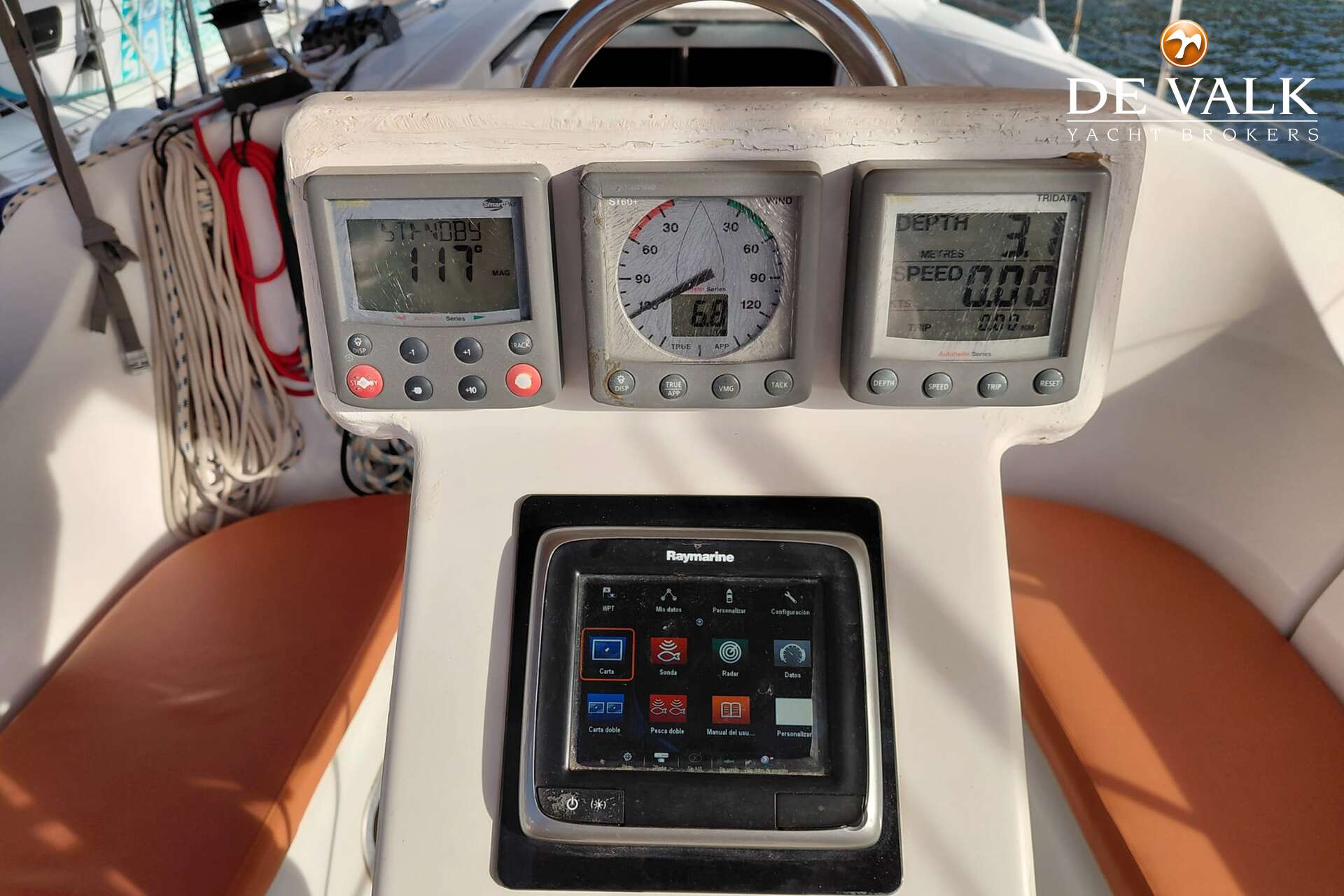Beneteau Oceanis 323 — foto 9 van 25