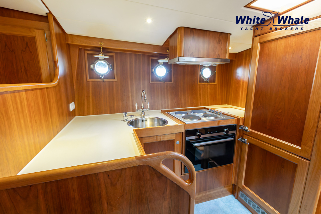 Pieter Beeldsnijder  Stagzeil schoener custom built refit — foto 54 van 87