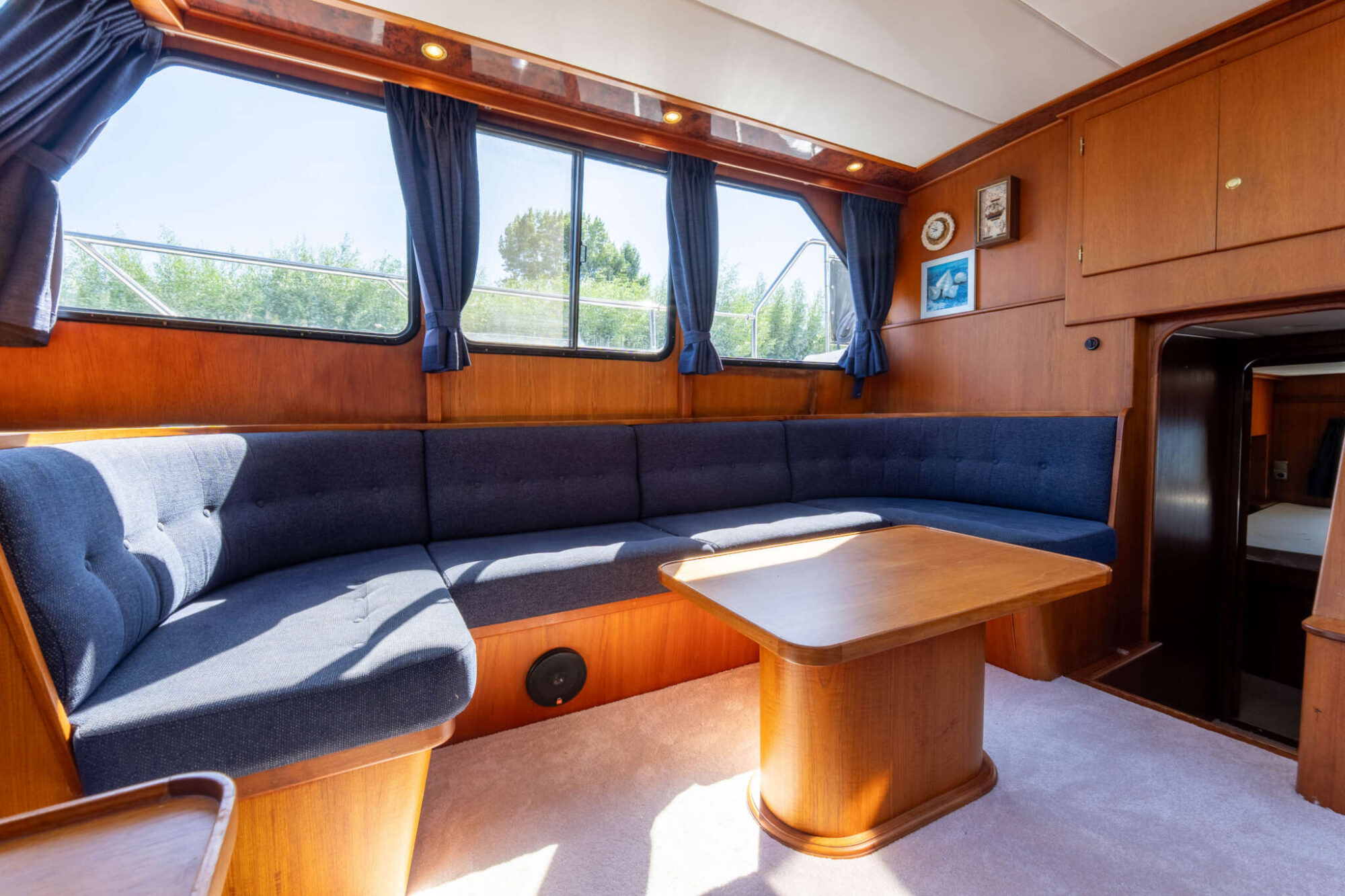 Explorer Classic 14.00 AK Cabrio — foto 4 van 49