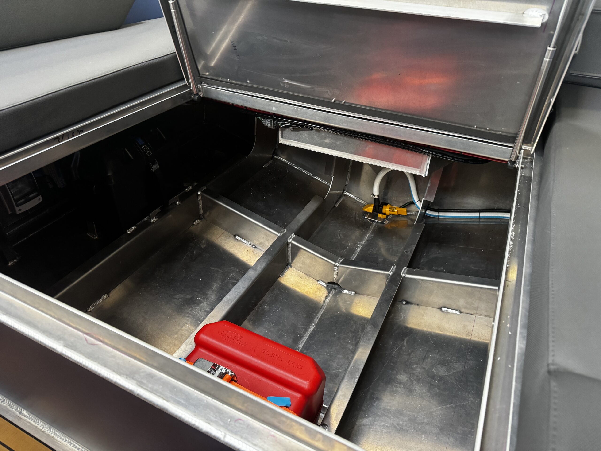 Qualia QT 22 Outboard — foto 11 van 28
