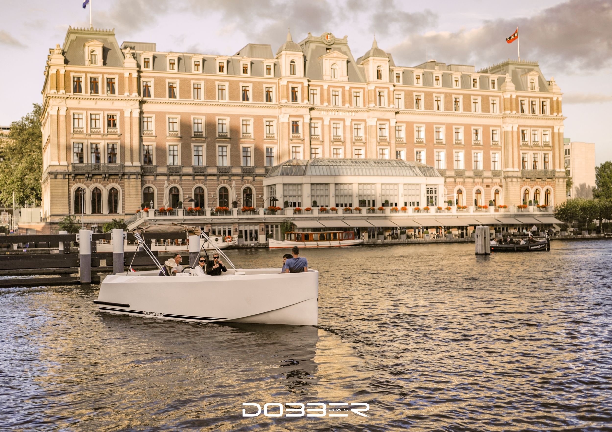 DOBBER 750 Tender — foto 12 van 12