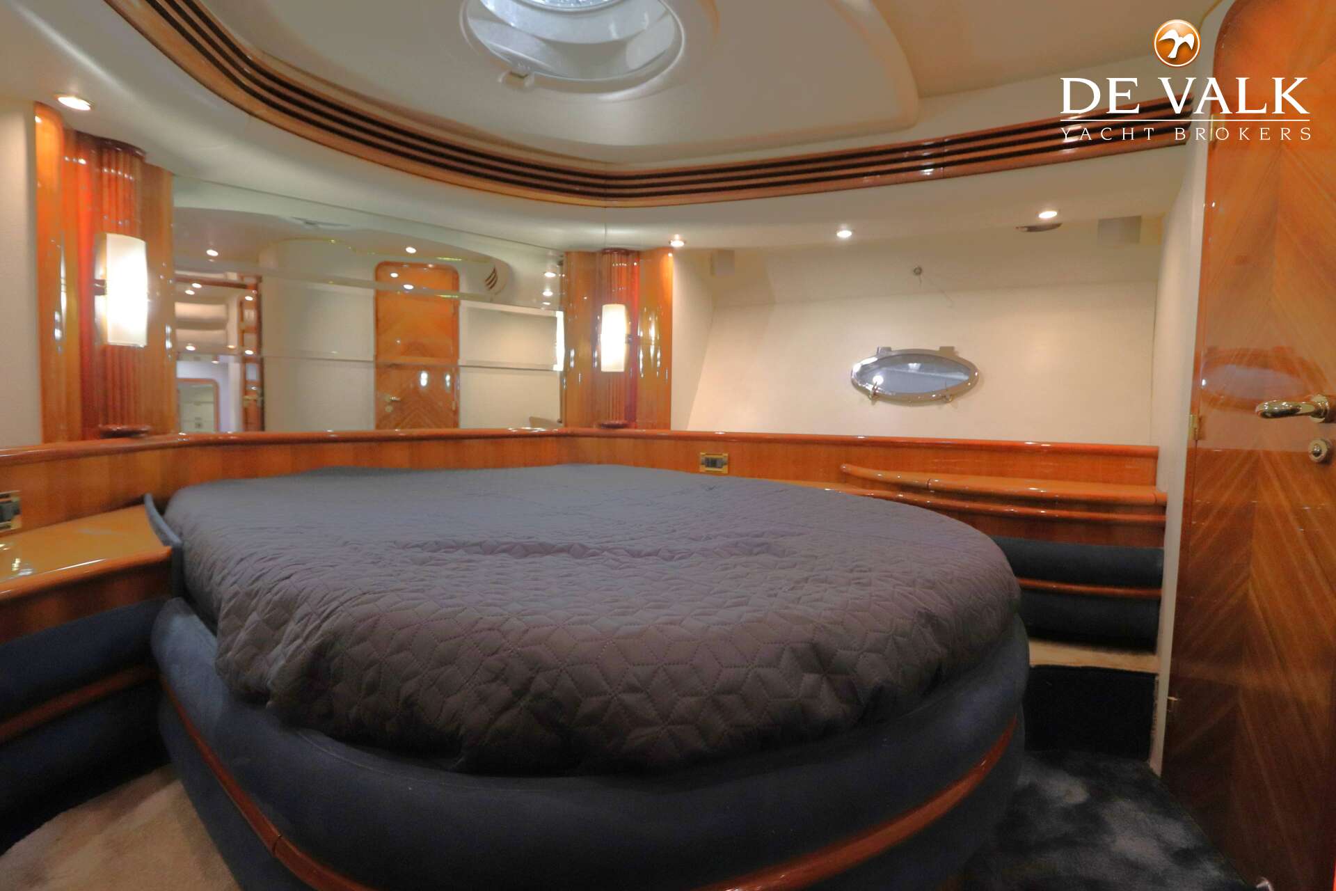Azimut 68 Plus — foto 36 van 41