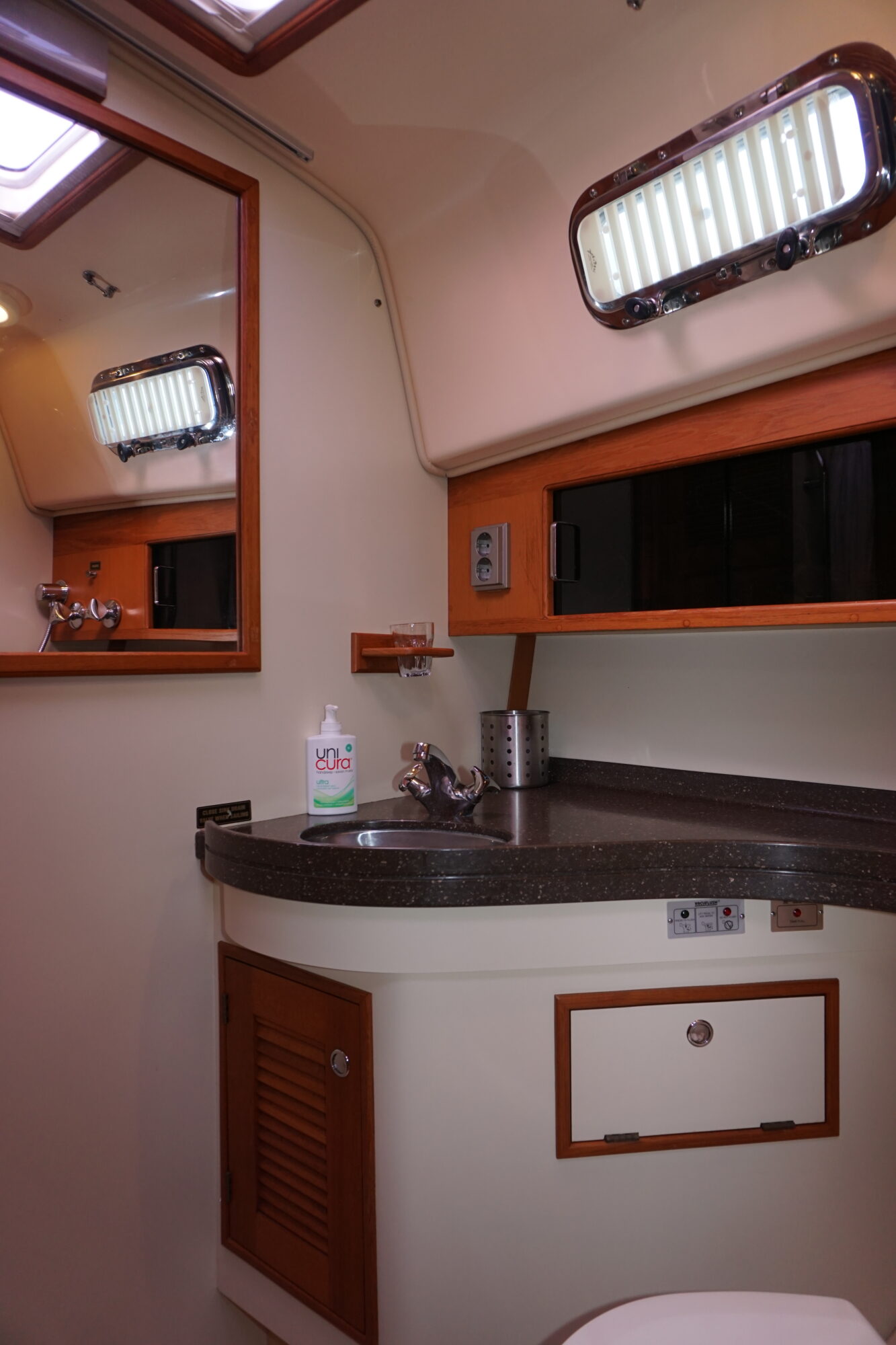 Island Packet Craft 360 Express — foto 34 van 52