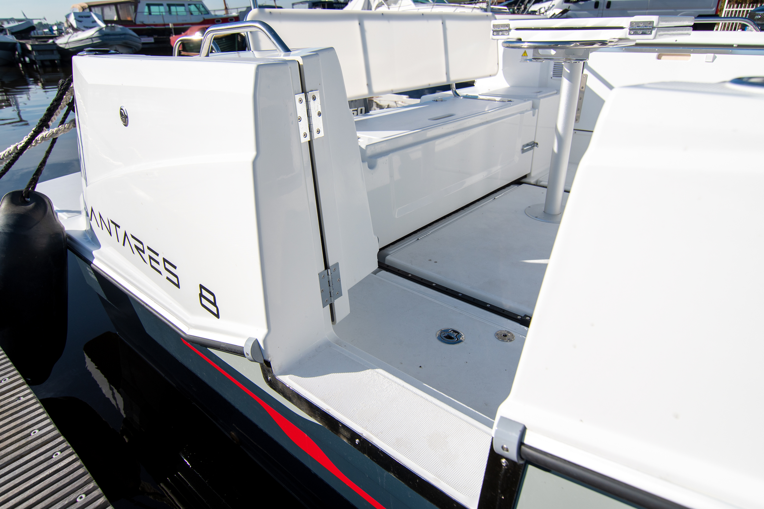 Beneteau Antares 8 — foto 11 van 20