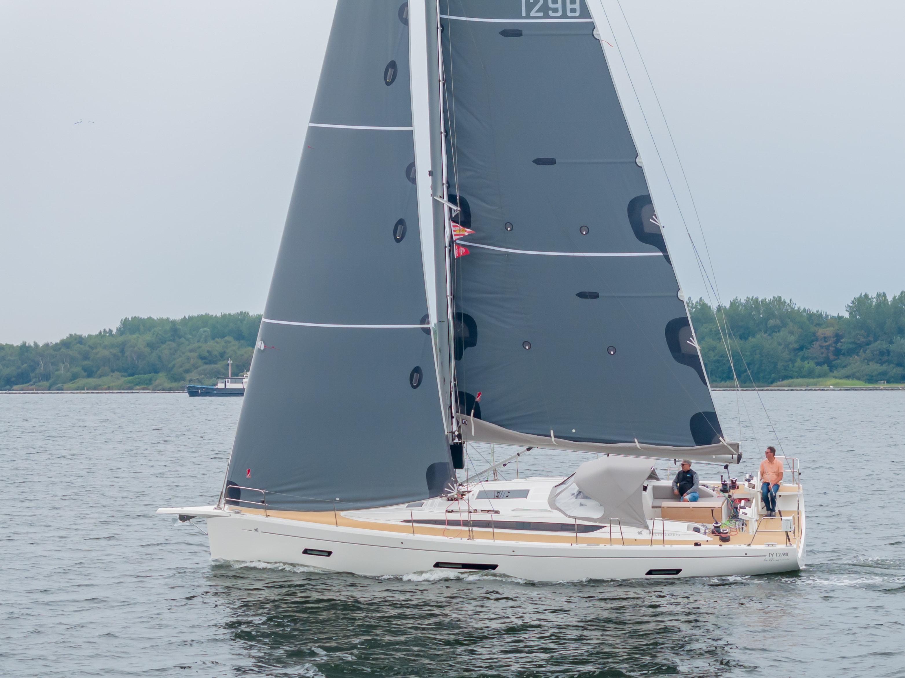 Italia Yachts 12.98 — foto 2 van 11