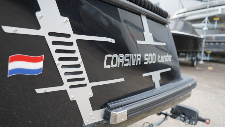 Corsiva 500 New Age met 40pk Suzuki uit 2024 — foto 3 van 10