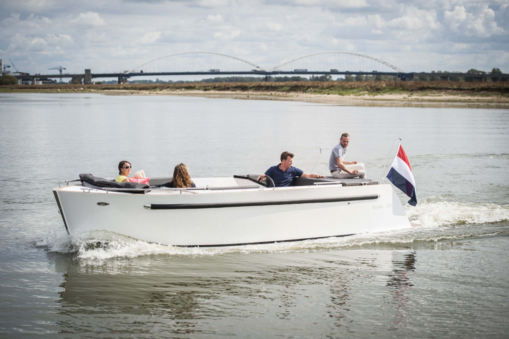 Maxima 730 Tender | Zelf samenstellen vanaf €31.950,-