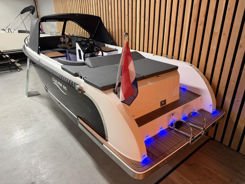 Clever 60 Deluxe 40pk Honda Nieuw — foto 3 van 12