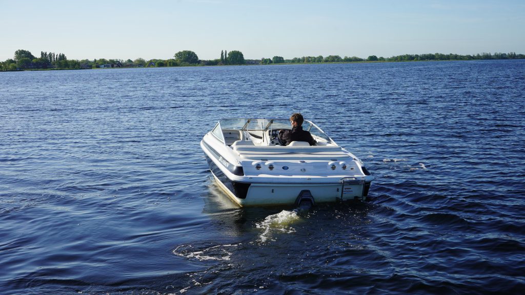 Larson 186 speedboot met Volvo Penta 135pk — foto 8 van 16