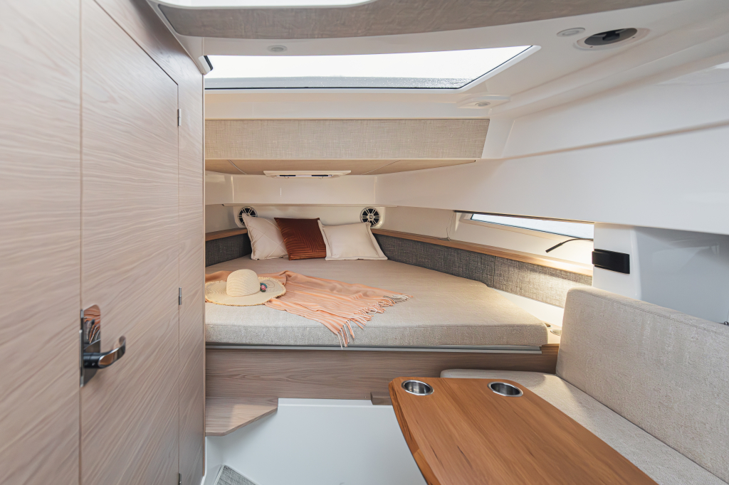 Quarken 35 Cabin + 2xF300 Yamaha — foto 64 van 65