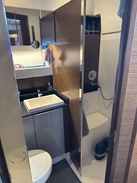 Bavaria S40 HT - BluYachting — foto 10 van 12