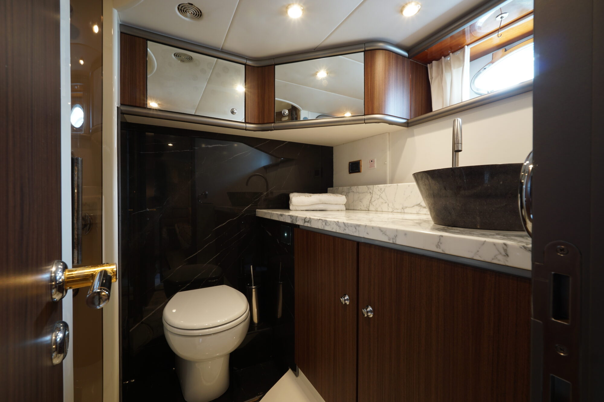 Sunseeker 62 Manhattan — foto 51 van 86