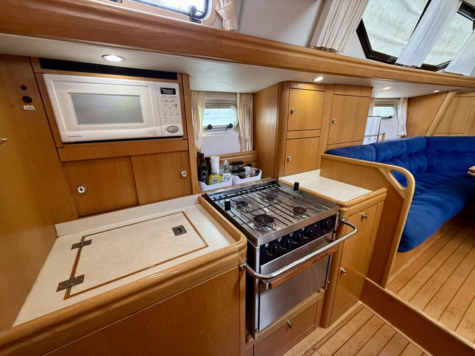 Oyster 45 Deck Saloon — foto 4 van 12
