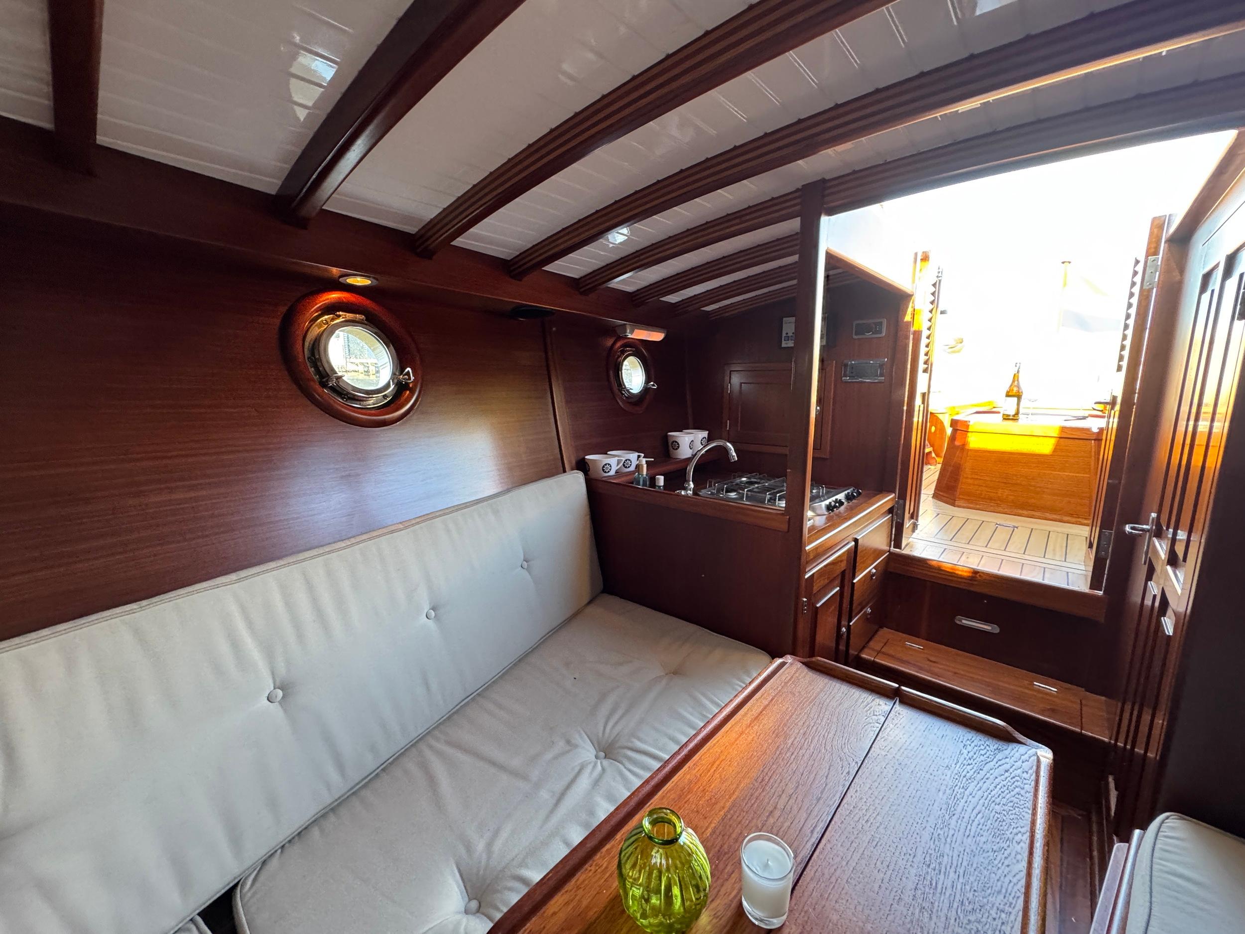 Rapsody 29 Ft. OC-F — foto 20 van 36