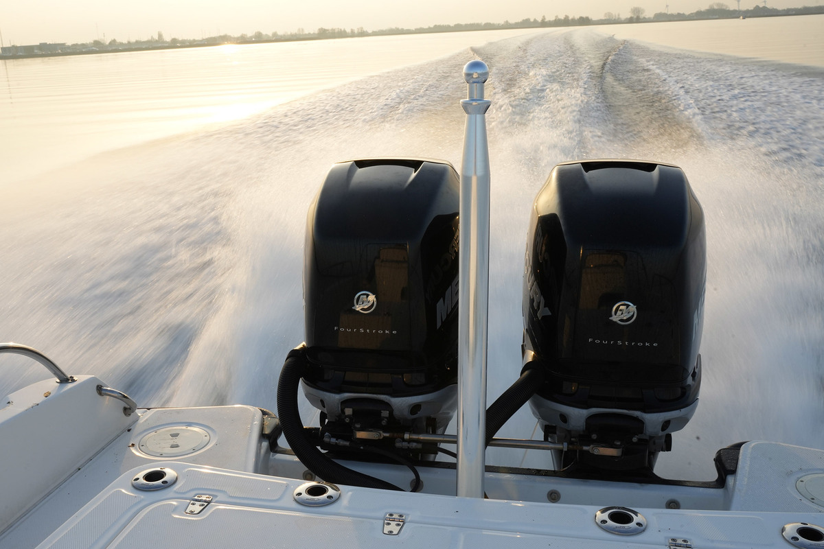 Boston Whaler 270 Dauntless — foto 31 van 37