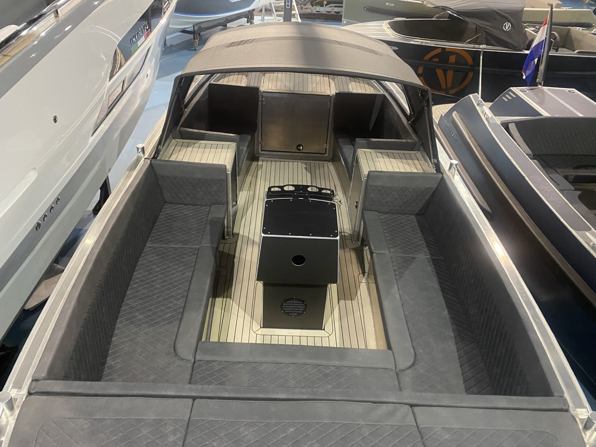 Van Vossen Sloep 777 (cabin) met Honda 150 pk — foto 7 van 10