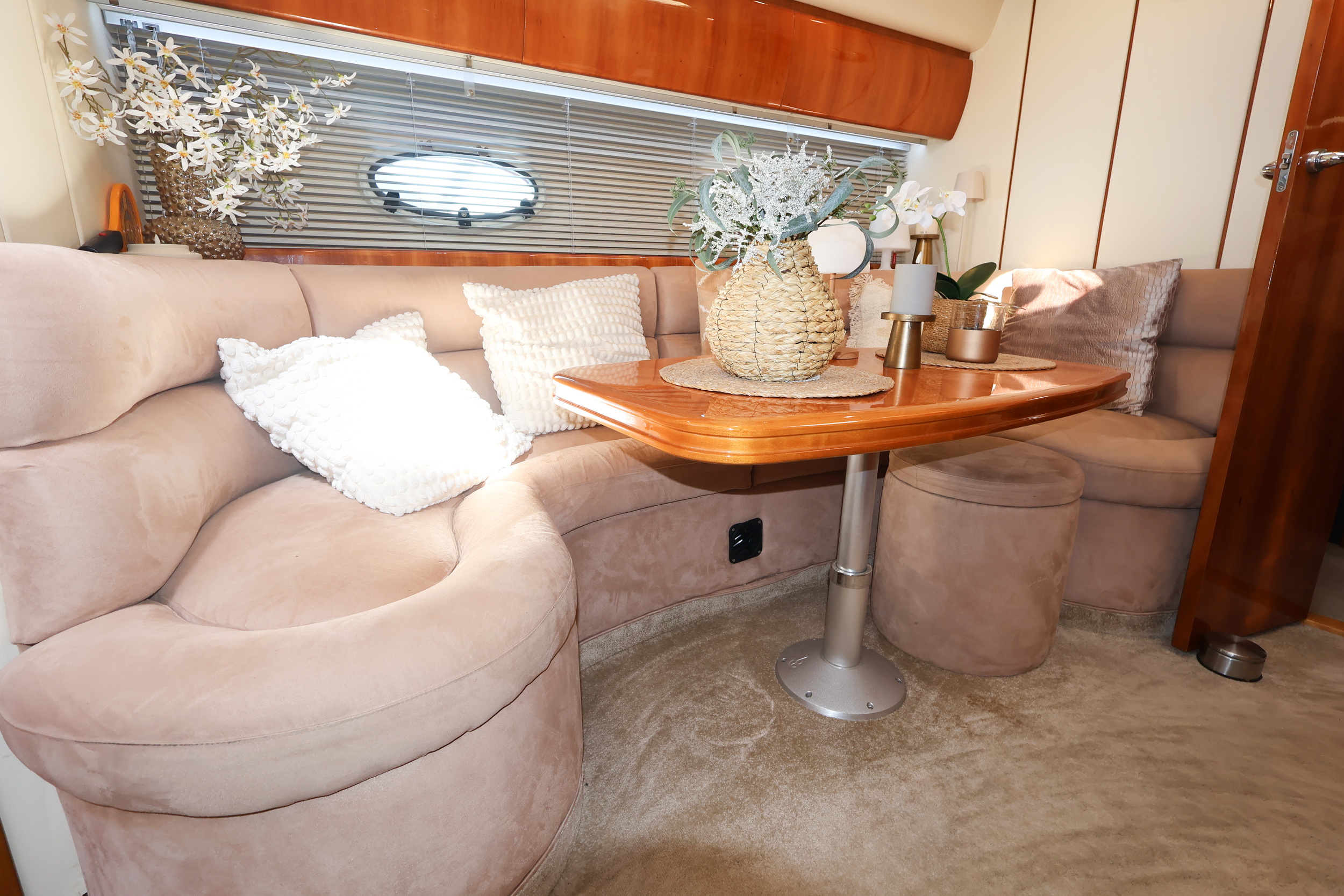 Princess V42 — foto 30 van 42