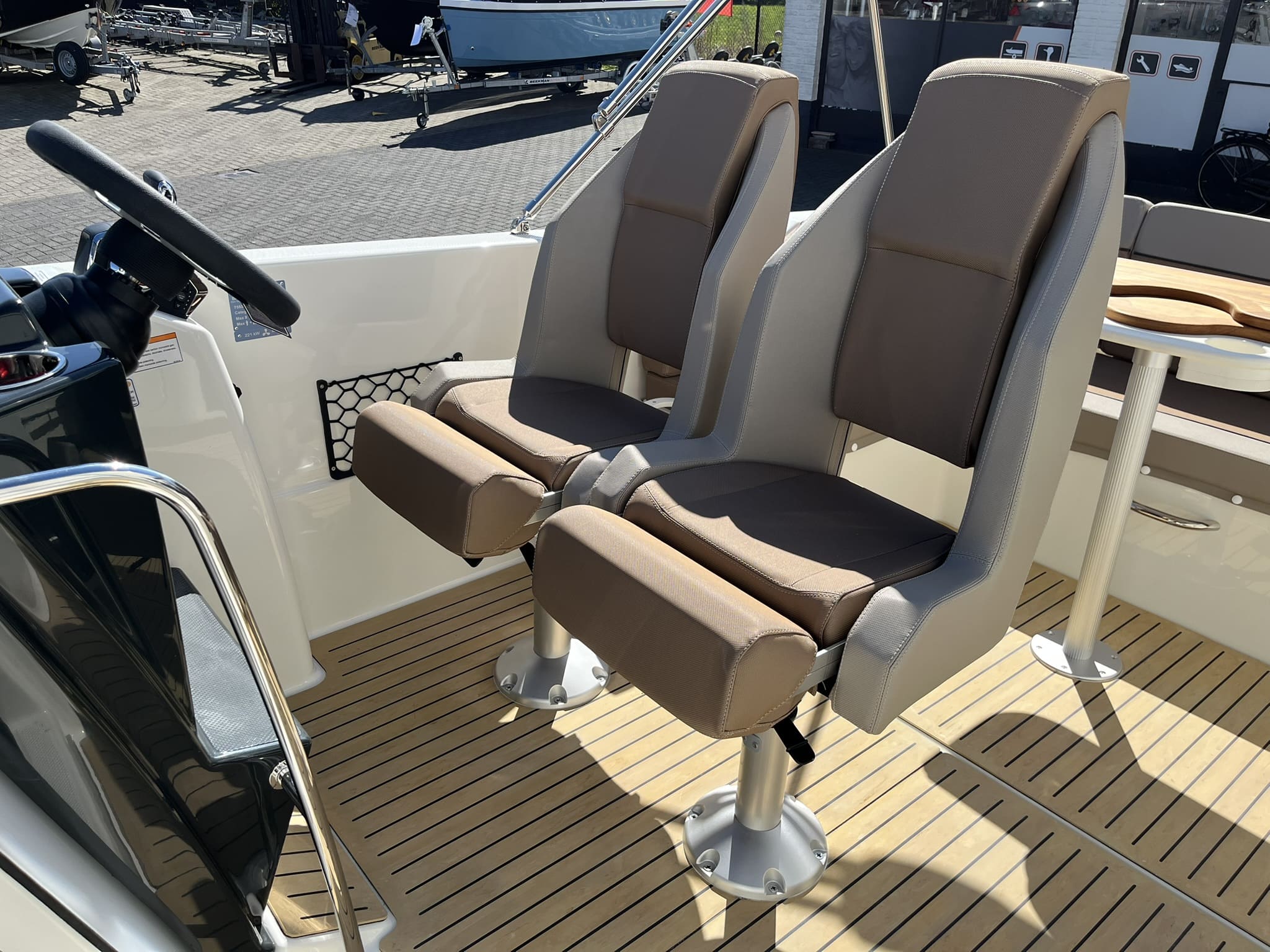 Quicksilver 755 Sundeck — foto 19 van 37