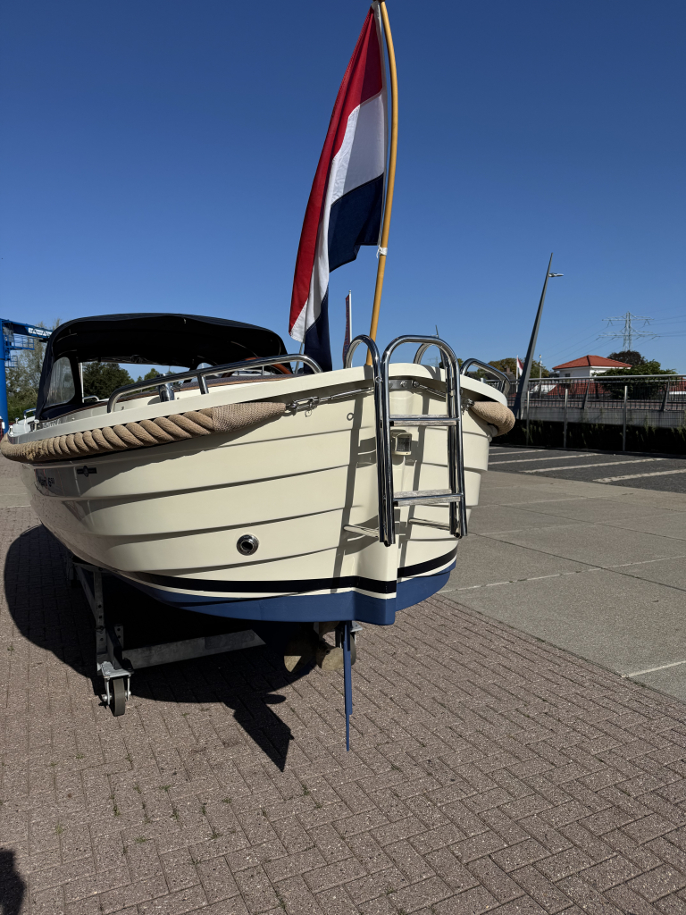 Maril 650 met Vetus 27 pk — foto 6 van 20