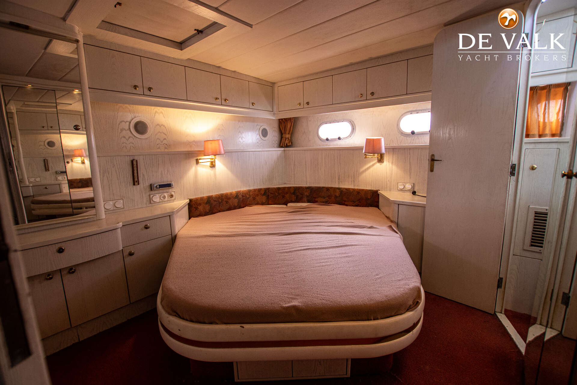 Neptunus 145 Flybridge — foto 30 van 38