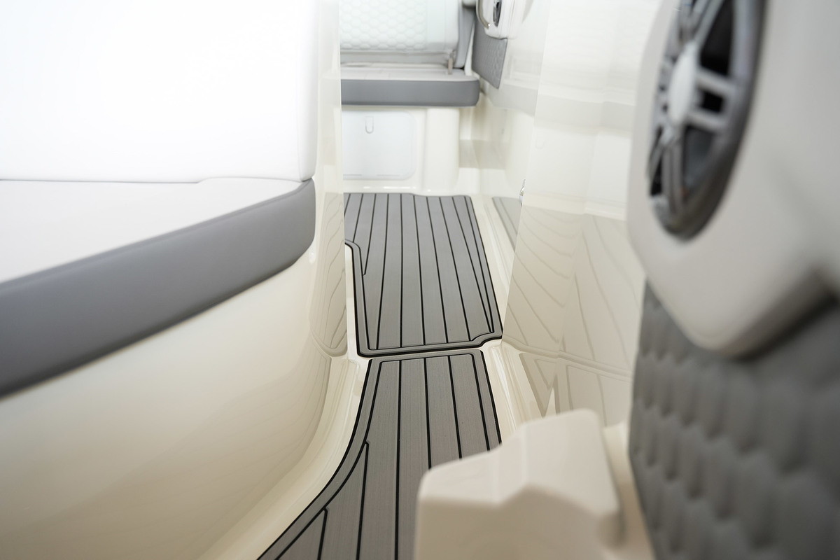 Sea Ray SDX 250 — foto 65 van 82