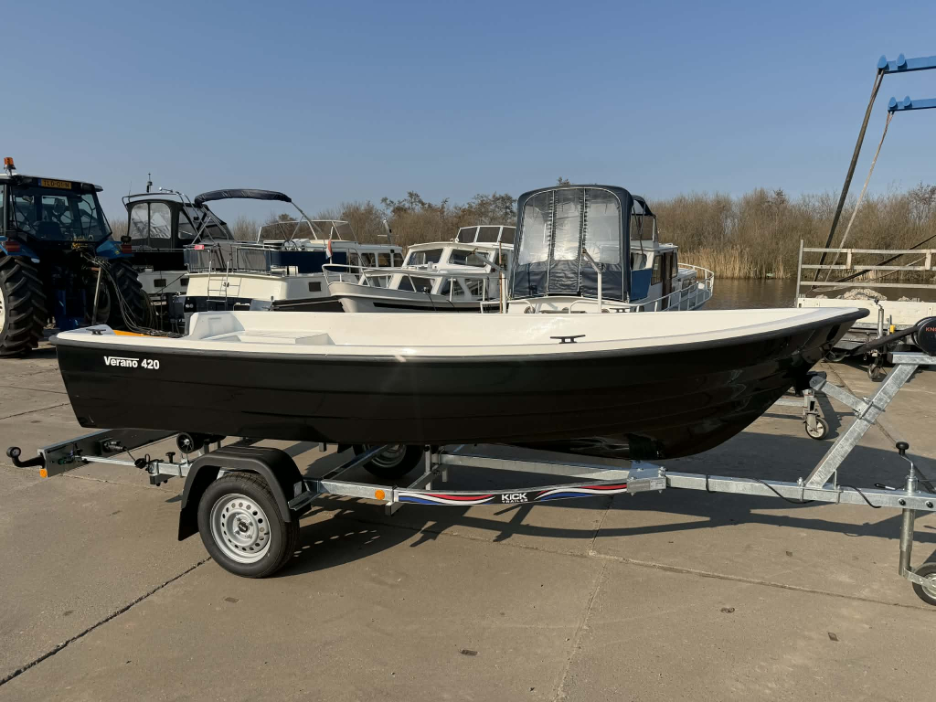 Verano 420 + 4 PK Tohatsu Four Stroke * — foto 2 van 5
