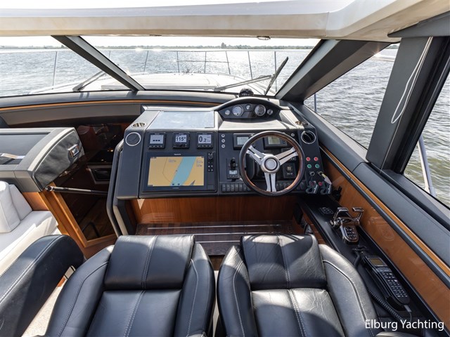 Princess V62 — foto 12 van 88