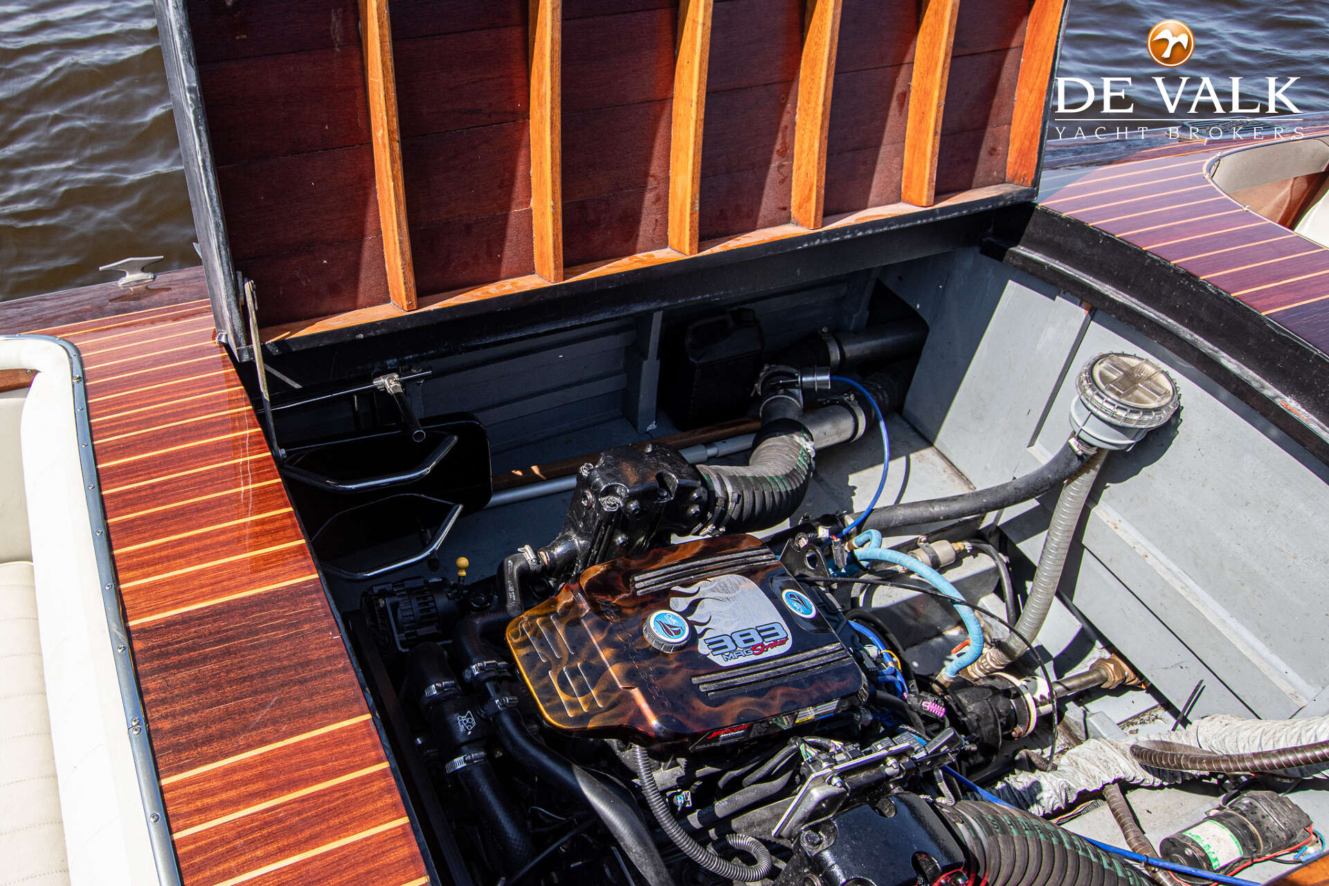 Hacker-Craft Triple Cockpit Runabout — foto 32 van 33