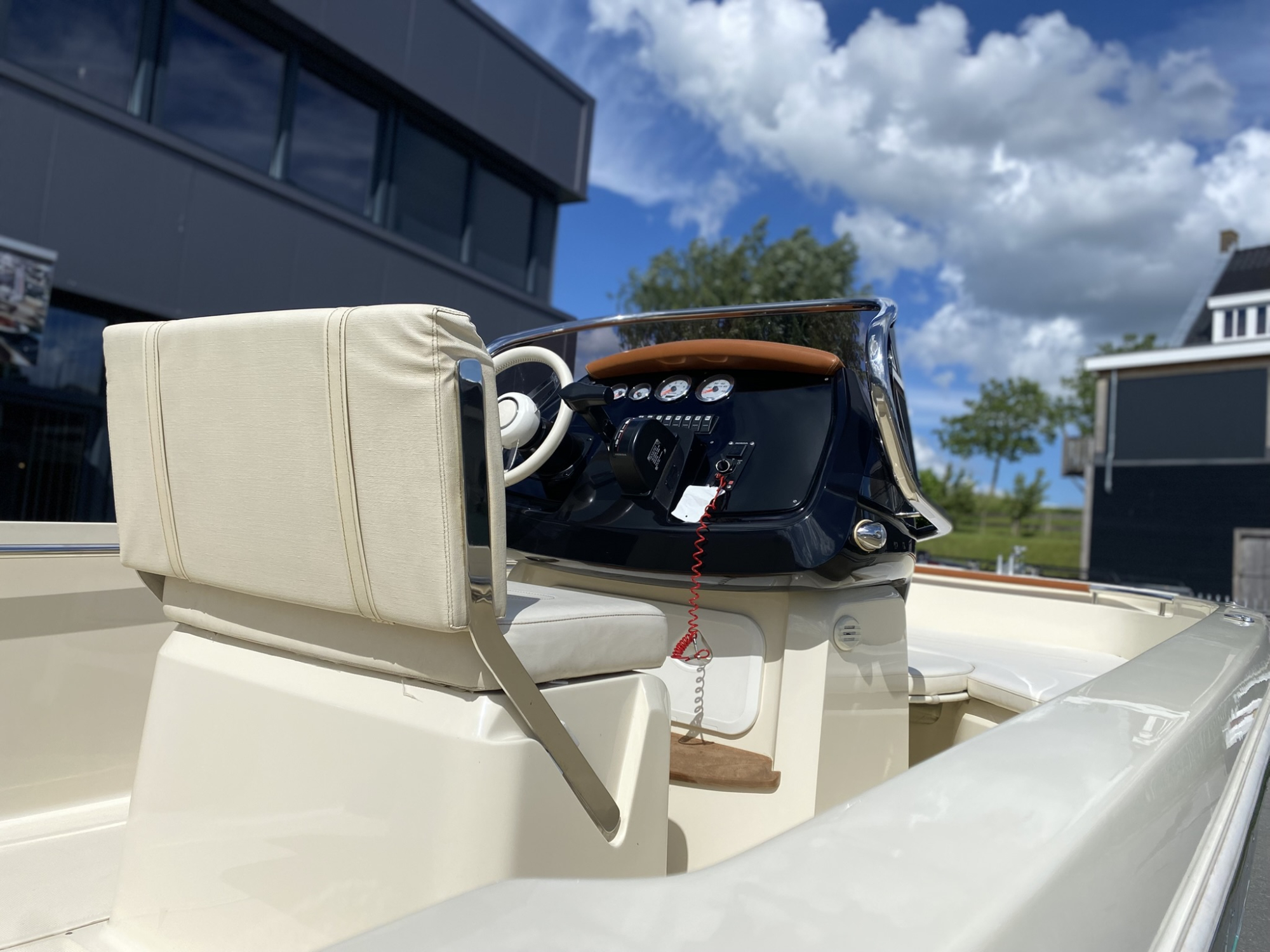 Invictus yachts Invictus 200FX met Honda 135 pk — foto 12 van 18