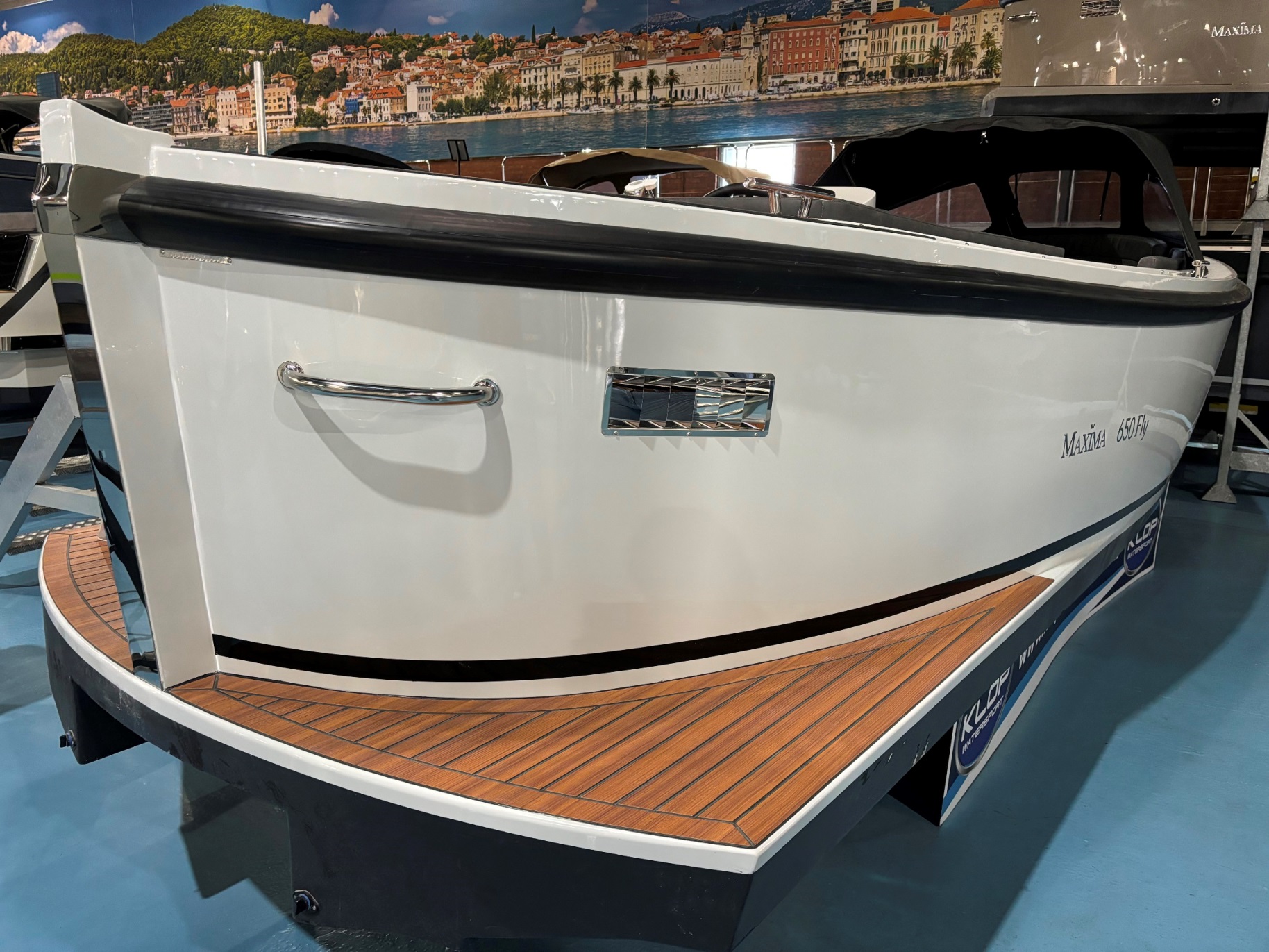 Maxima Boats 650 Flying Lounge in RAL kleur 7038 - op voorraad — foto 2 van 7