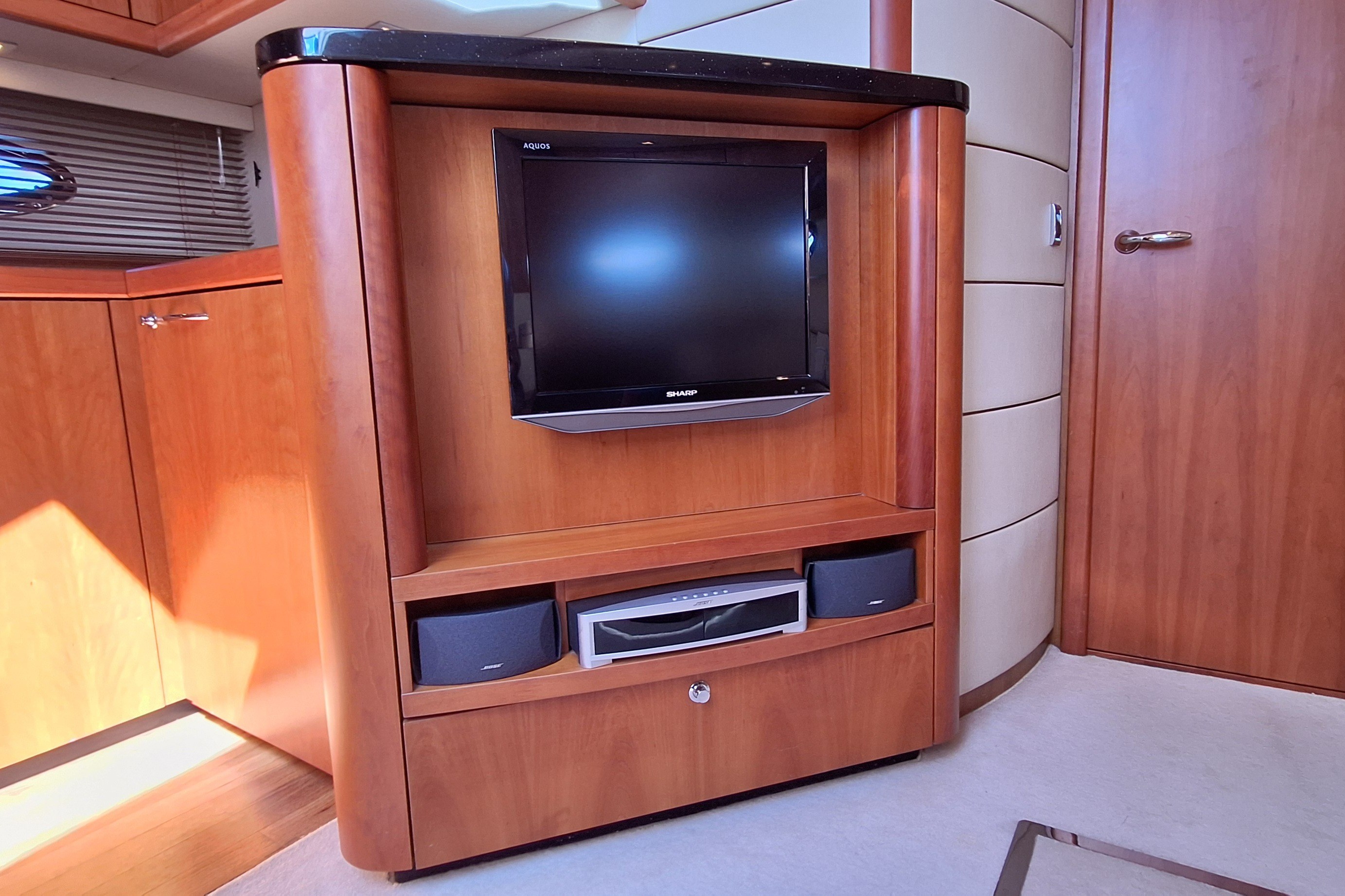 Sunseeker Portofino 47 — foto 67 van 92