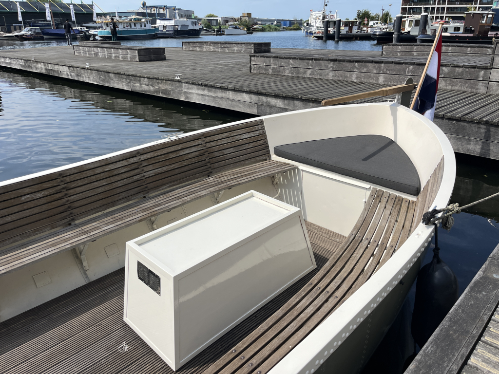 Grote elektrische sloep | refit - Waterworld - vaarklaar — foto 5 van 14