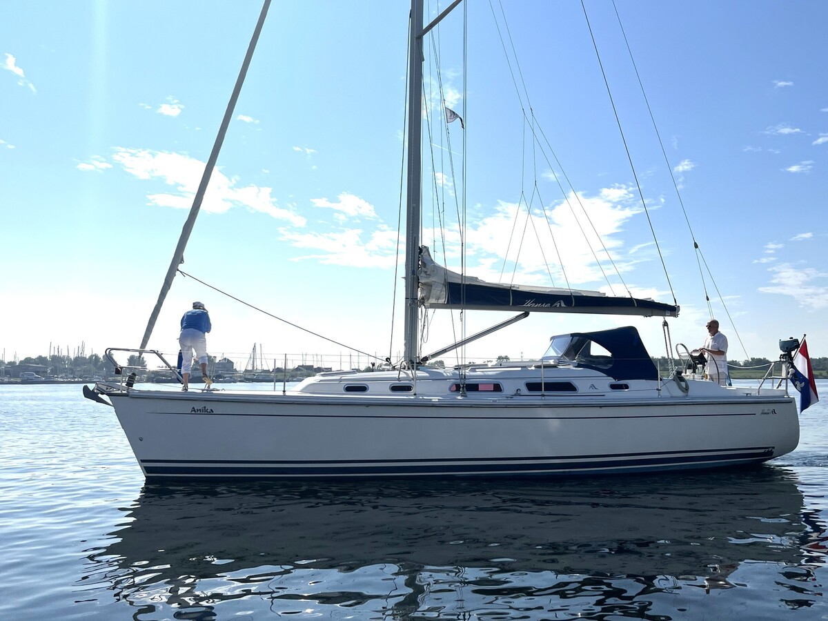 Hanse 371