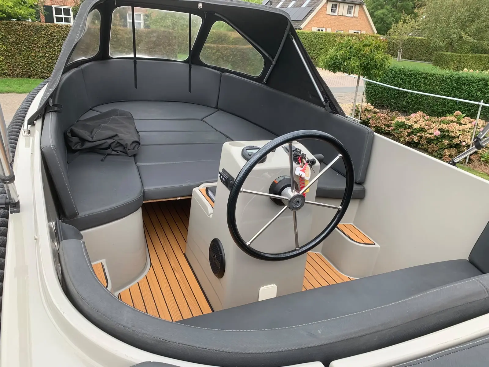 Meersloep 600 Honda 20pk bwj 021 boegschroef teak audio — foto 9 van 16