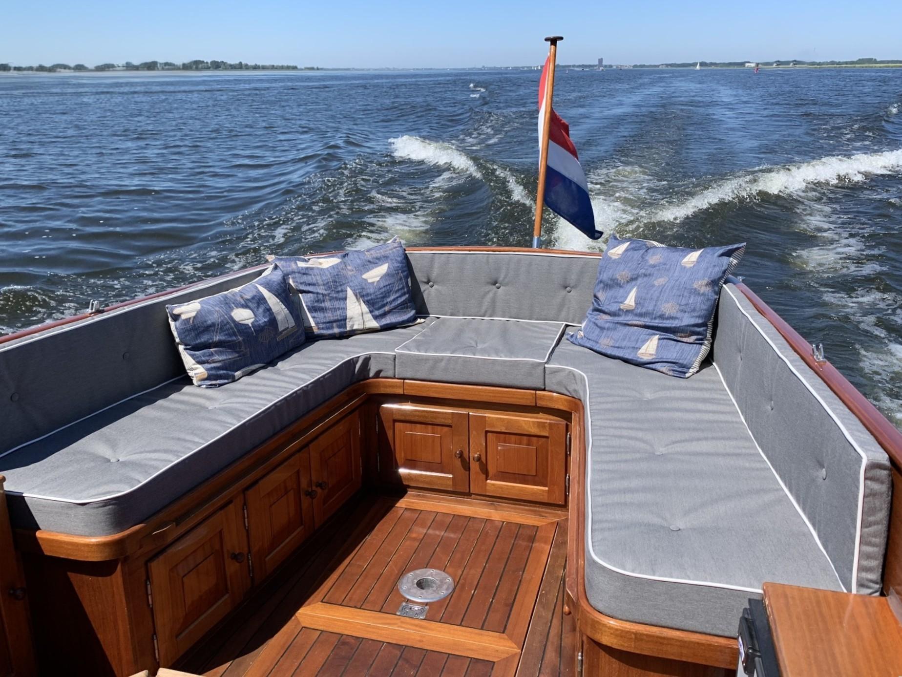 Rapsody 29 Ft. OC — foto 11 van 30