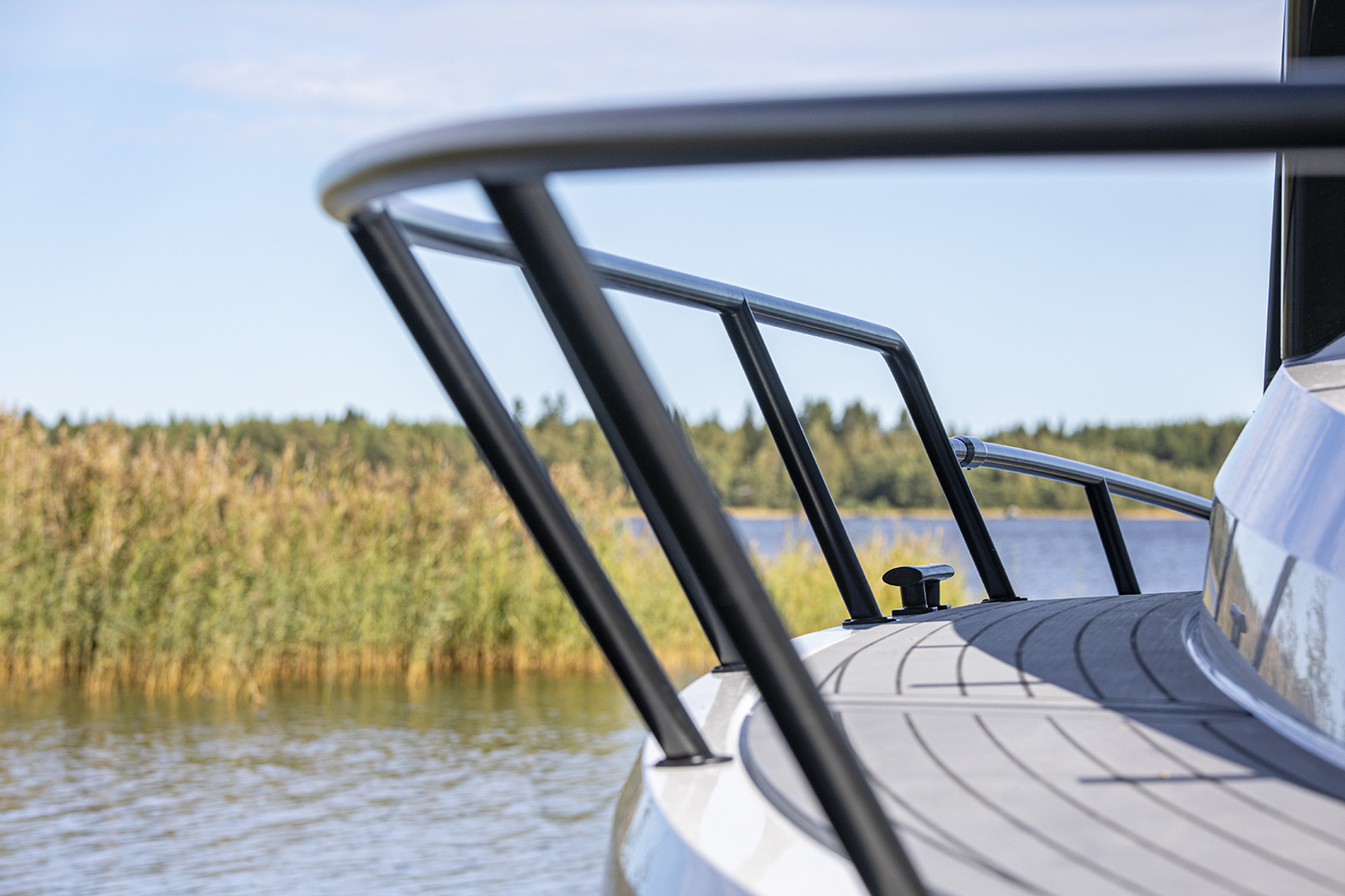 Finnmaster pilot 8 met 2x 200 pk Yamaha motoren  — foto 37 van 45