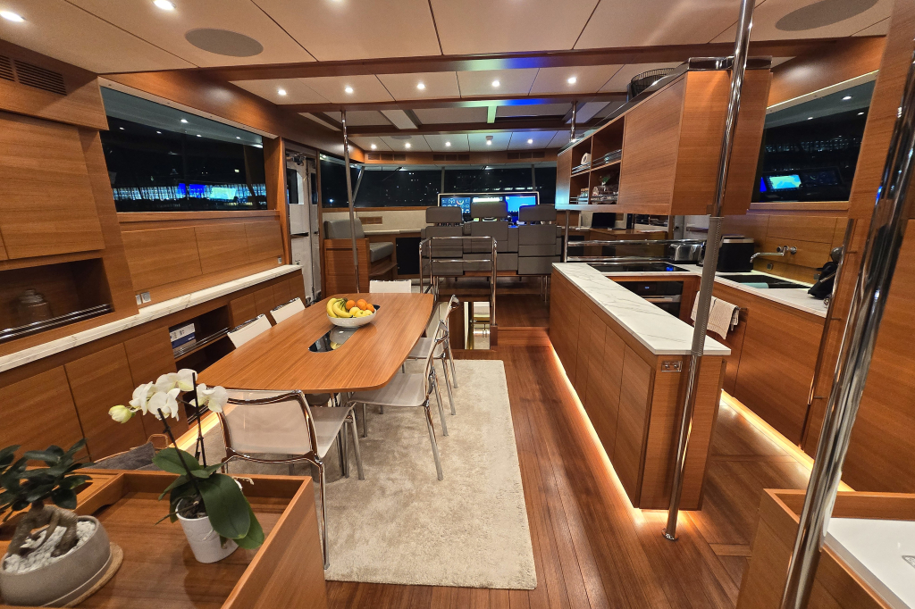 Delta Powerboats 88 Carbon — foto 35 van 75