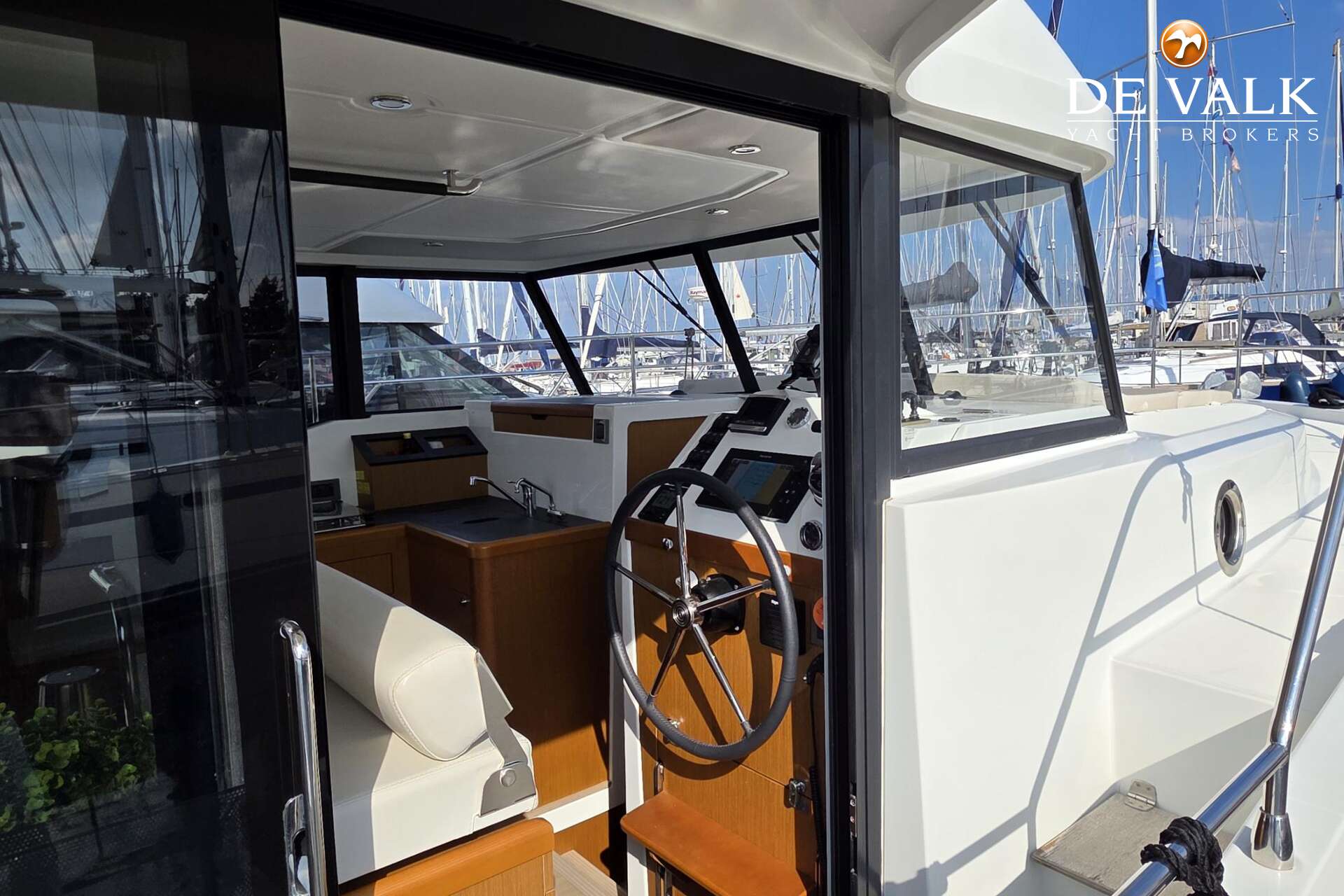 Beneteau Swift Trawler 35 — foto 10 van 43