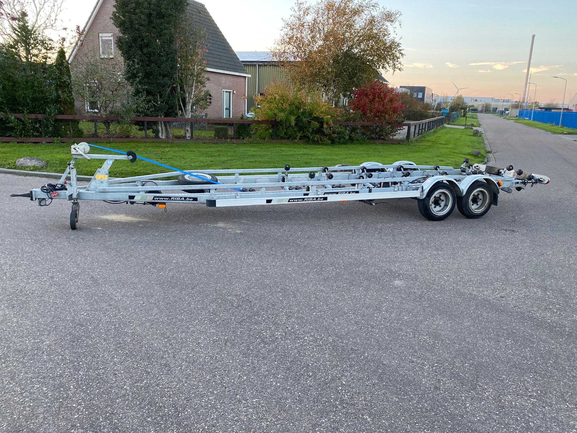 Trailer Riba 5200