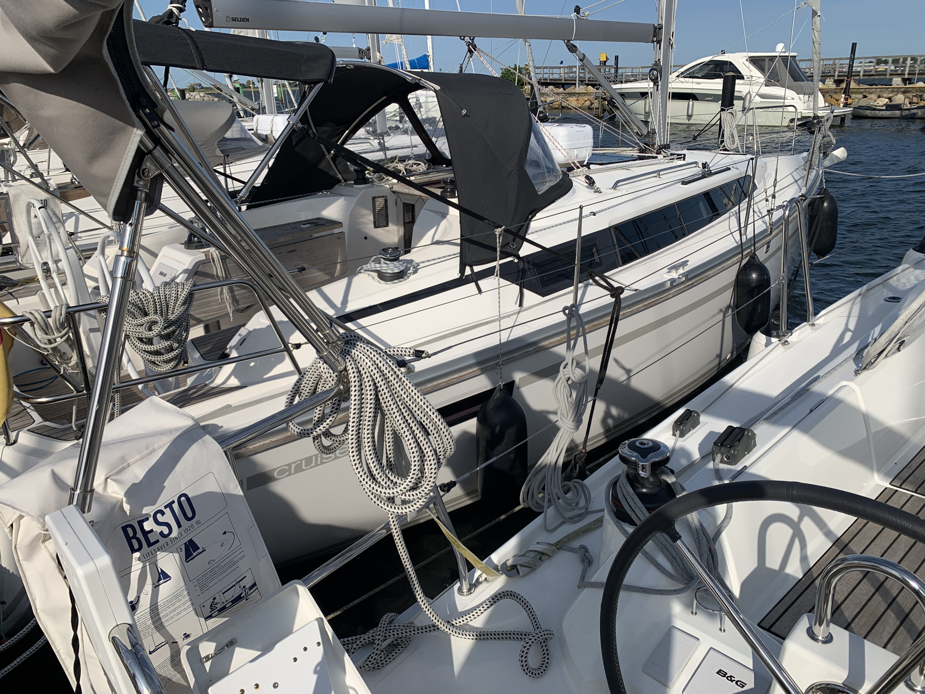 Bavaria Cruiser 34 — foto 3 van 57