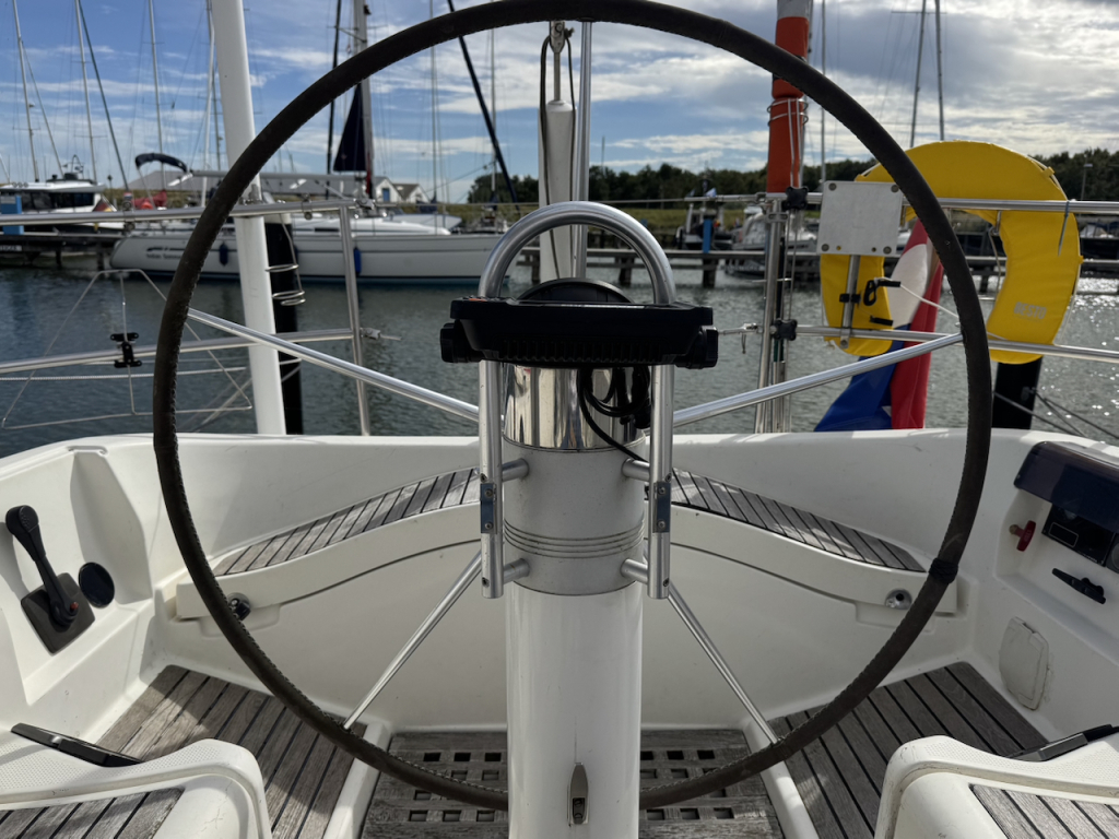 Beneteau First 38s5 — foto 12 van 24