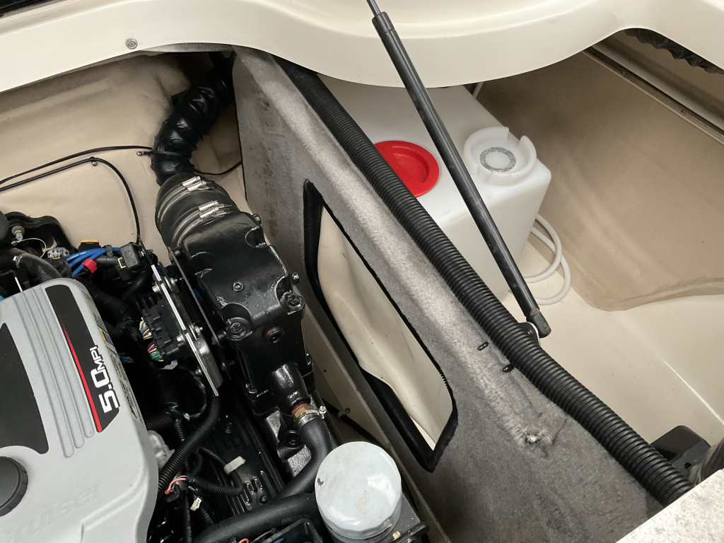 Bryant 246 Bowrider — foto 7 van 13
